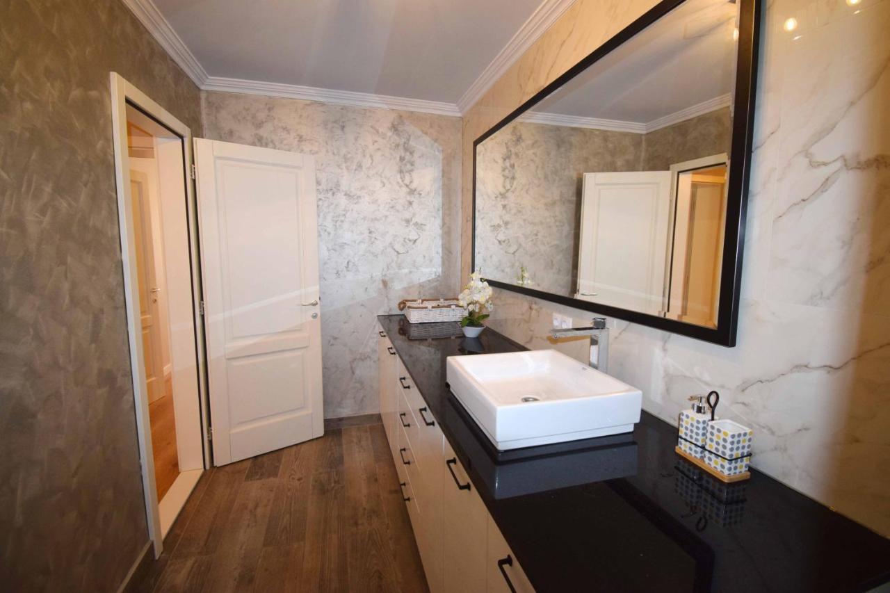 Luxury Apartment Central Тиргу-Муреш Екстер'єр фото
